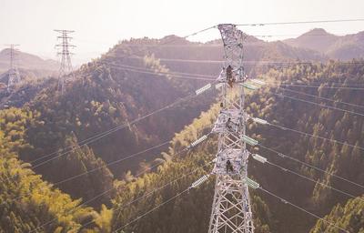 昌景黃高鐵祁門東牽引站供電工程進(jìn)入收尾階段，為高鐵開通注入強(qiáng)勁動(dòng)力